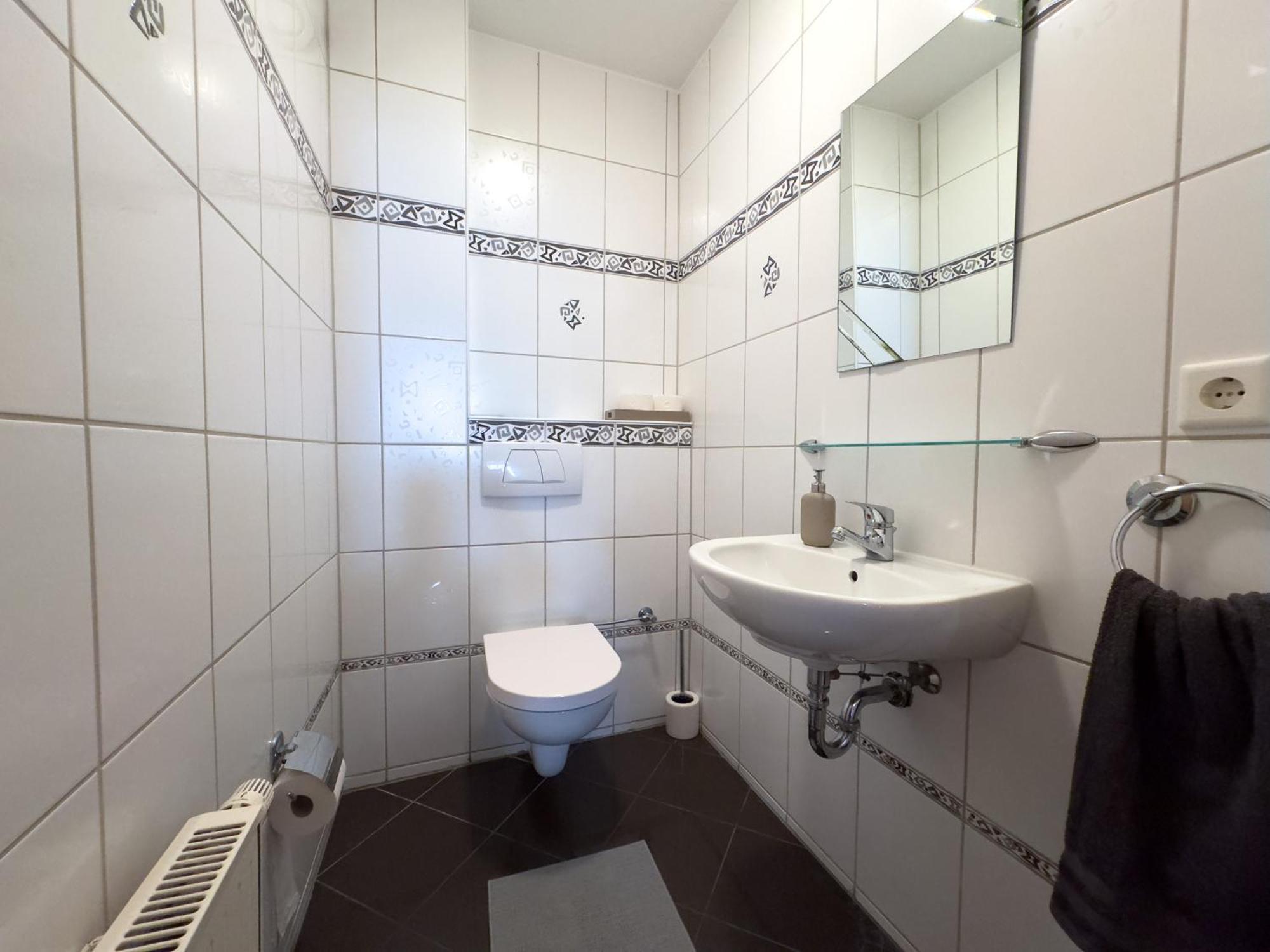 110Qm - 4 Zimmer - Privat Parkplatz - Zentral - Balkon - Mallibase Apartments Kassel Exterior foto