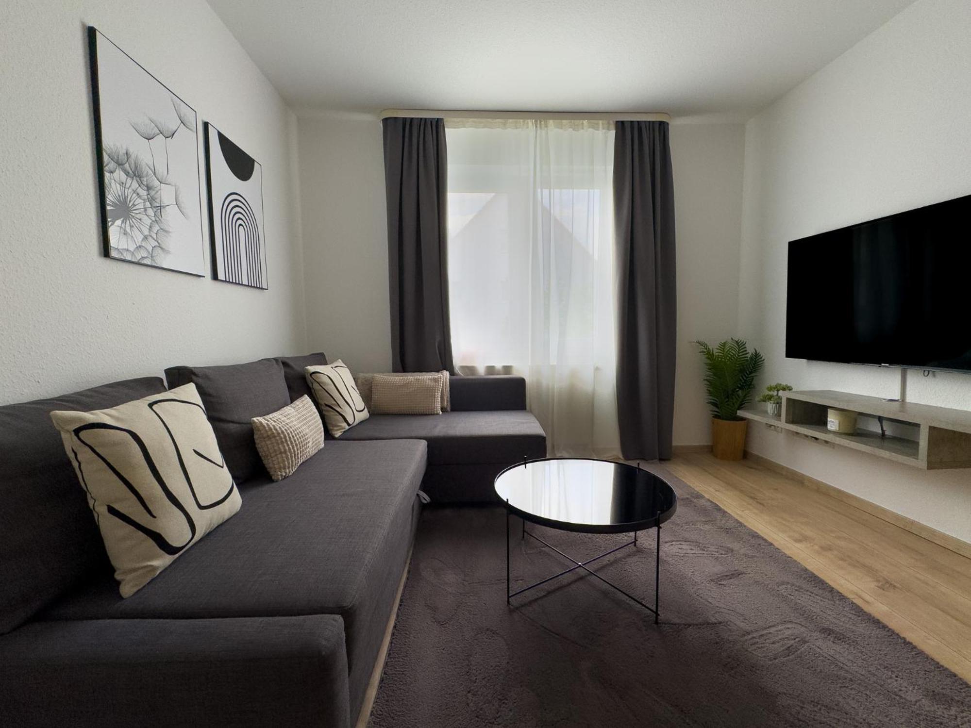 110Qm - 4 Zimmer - Privat Parkplatz - Zentral - Balkon - Mallibase Apartments Kassel Exterior foto